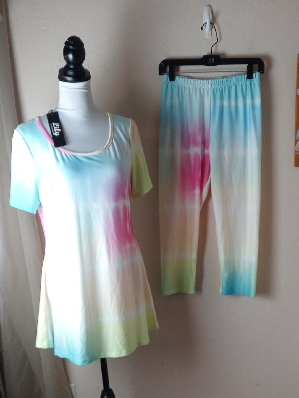 NWT Lily by Firmiana Tiered Tie-Dye Lounge Set — Pastel Blue, Pink & Green